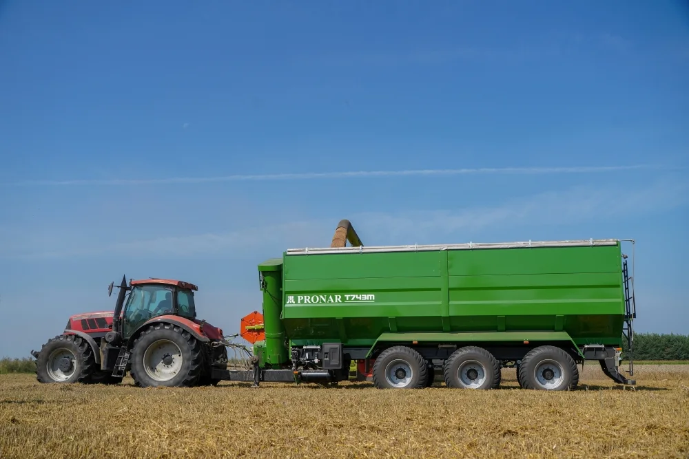 T743M — PRONAR